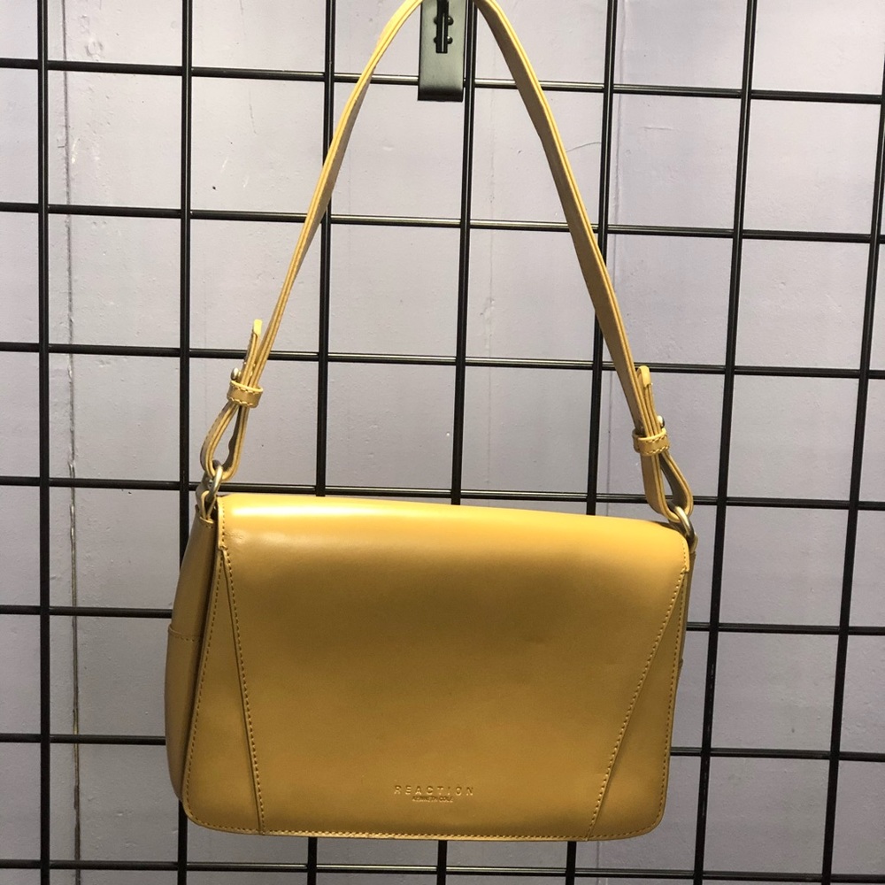 Kenneth Cole Reaction Leather Shoulder Bag